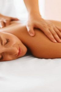 How to Apply a Lower Back Massage to Ease Pain